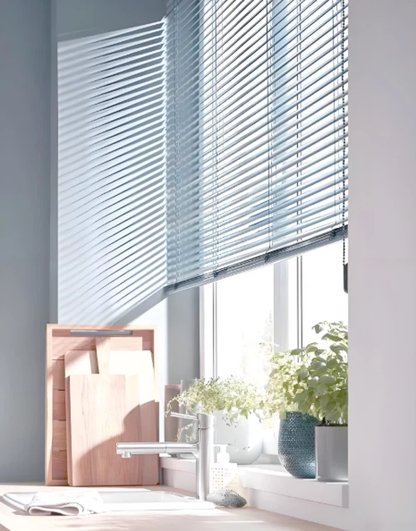 the PVC venetian blinds the PVC venetian blinds
